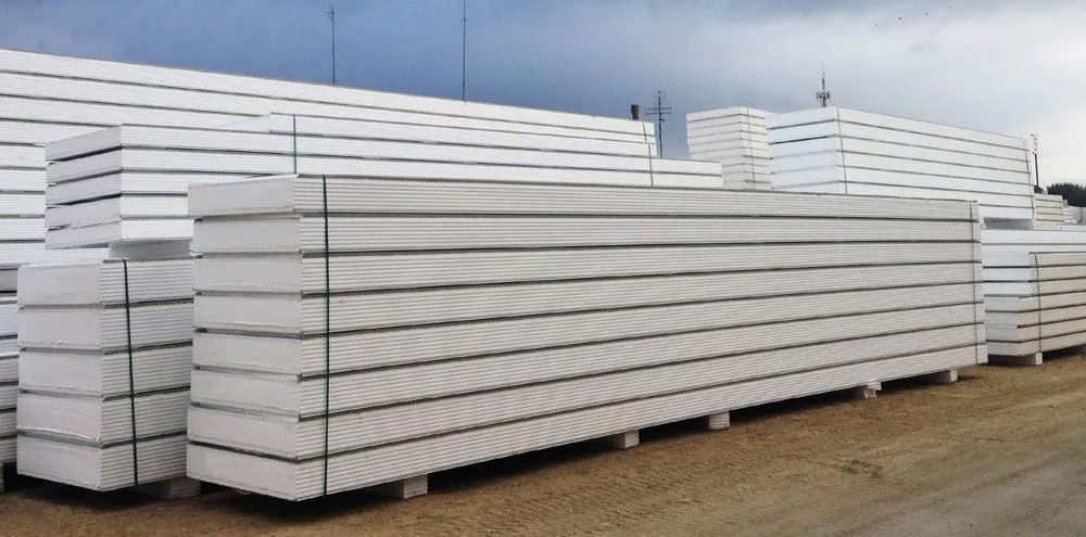 Cómo Almacenar los Paneles Sandwich de Forma Correcta